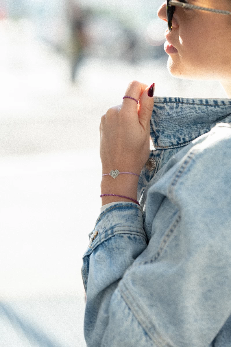 Rubinast srebrn prstan 925