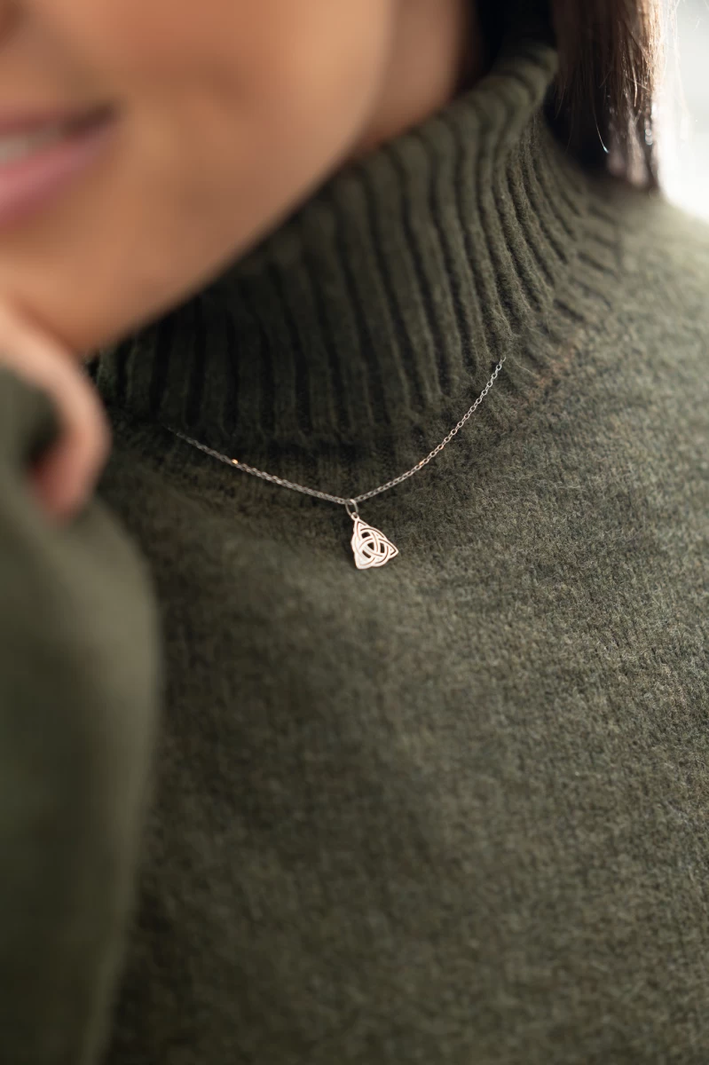 ZILIA Triquetra Contour Zlato 14K Ogrlica