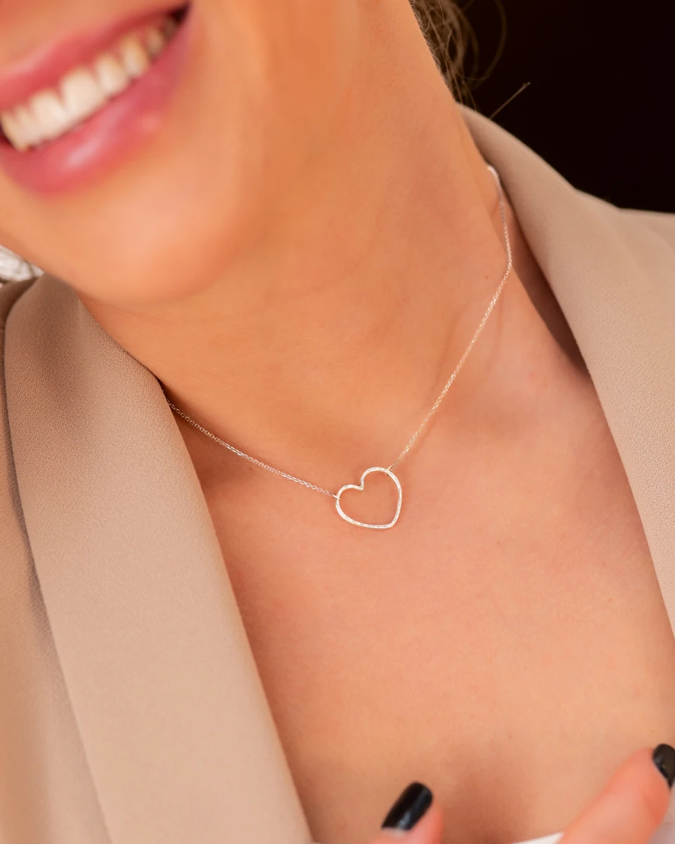 Unikatna srebrna ogrlica srce