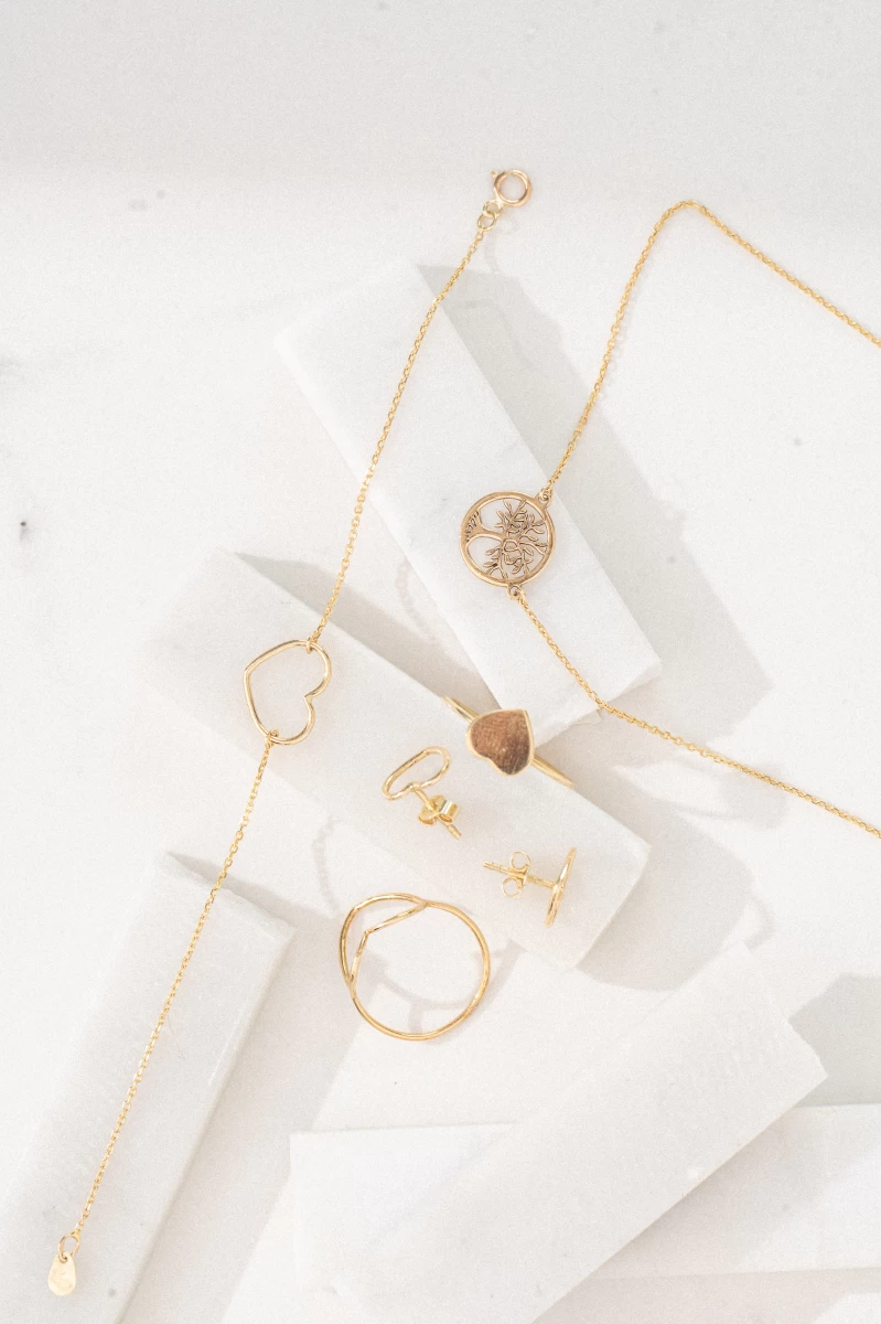 Belozlata ogrlica Drevo življenja